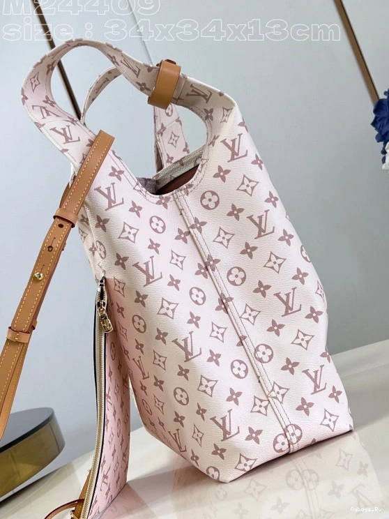 Atlantis VUITTON GM LOUIS 0519